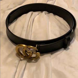 Gucci leather belt with double G buckle